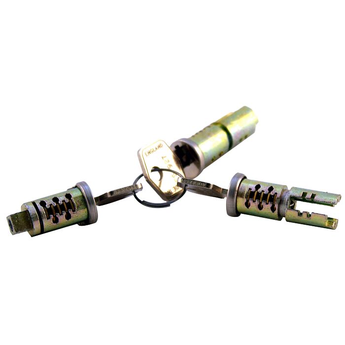 Volvo Kit serrure Amazon berline 2 et 4 portes (2xportes 1xvalise) + 2 clés Bastuck n'est plus disponible Volvo piece no 663804_B