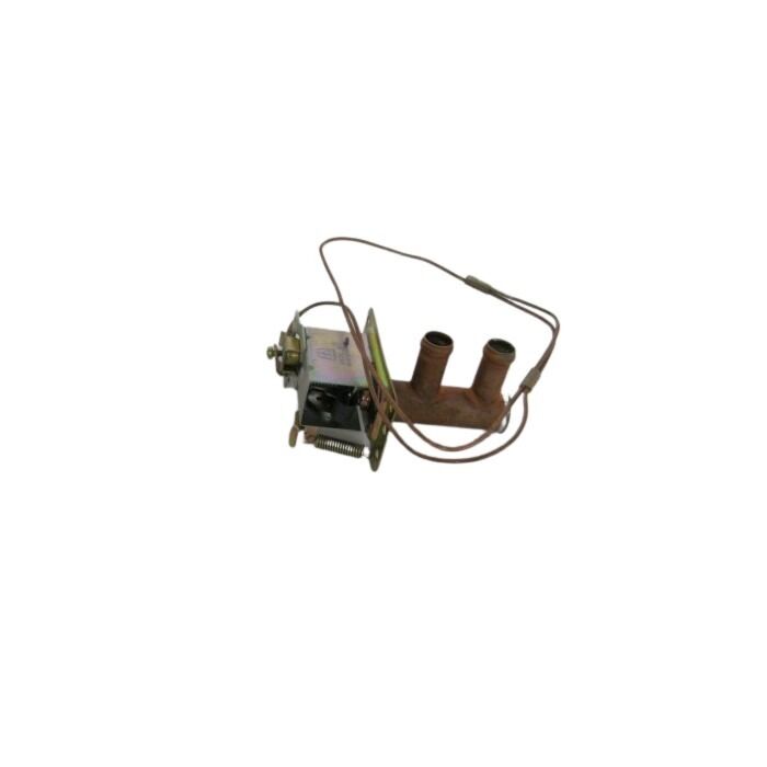 Volvo Robinet de Chauffage 140 142 - ch 52899 144-ch 89799 145 -ch 9199 remplace également le numéro 676269 Pièce Volvo numéro 680304O