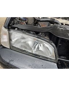 "Phare Droit Brillant pour Volvo V70 1996-2000 - Éclairez Votre Route"