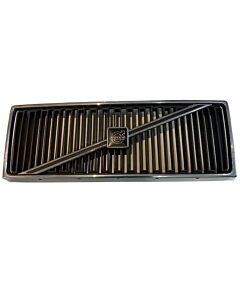 Grille Volvo 740 avec emblème utilisé