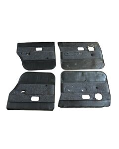 Ensemble de panneaux de porte Volvo 240 couleur poivre et sel. Référence de la pièce : P-et-Zpanneauset240. Produit utilisé.
