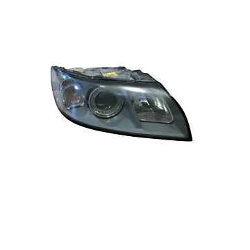 Phare droit Volvo V50 1.6D Kinetic ('04-'12) numéro de pièce 30698886U (utilisé) pour Volvo